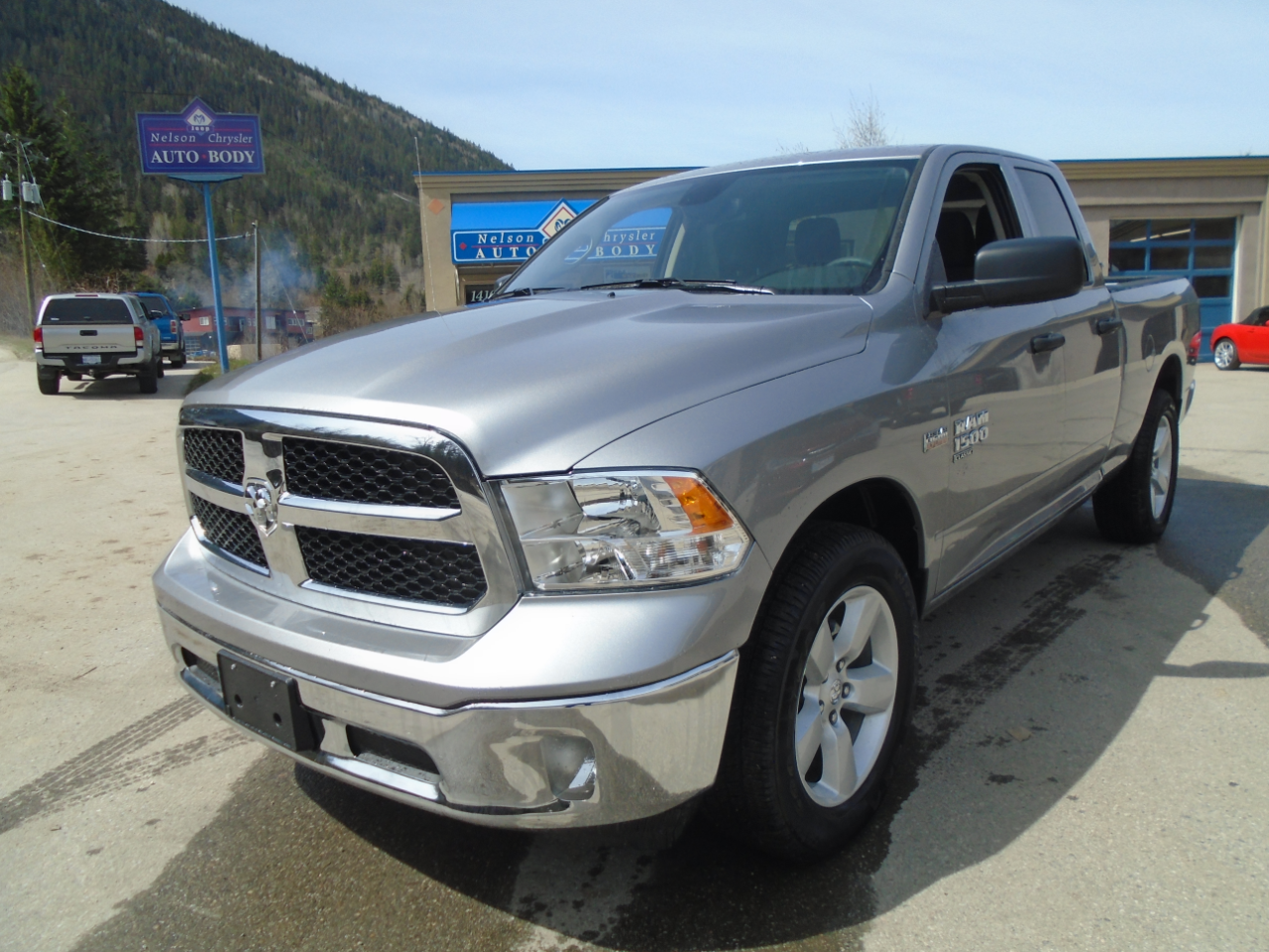 2023 RAM 1500 CLASSIC 4WD Tradesman 4x4 Quad Cab 64 Box